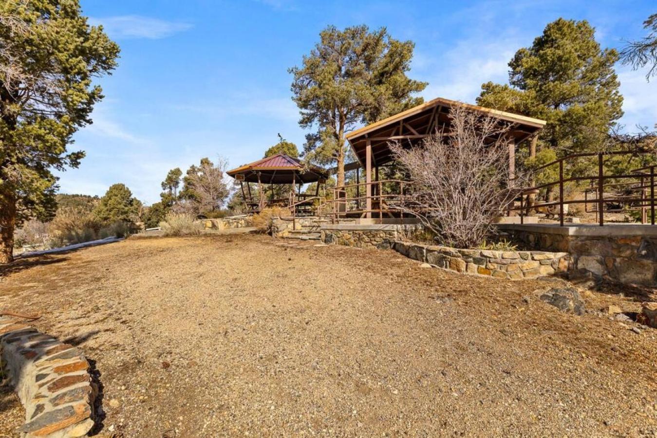 Steel Pine Lodge A Rustic Mountain Retreat Views Baldwin Lake Exterior foto
