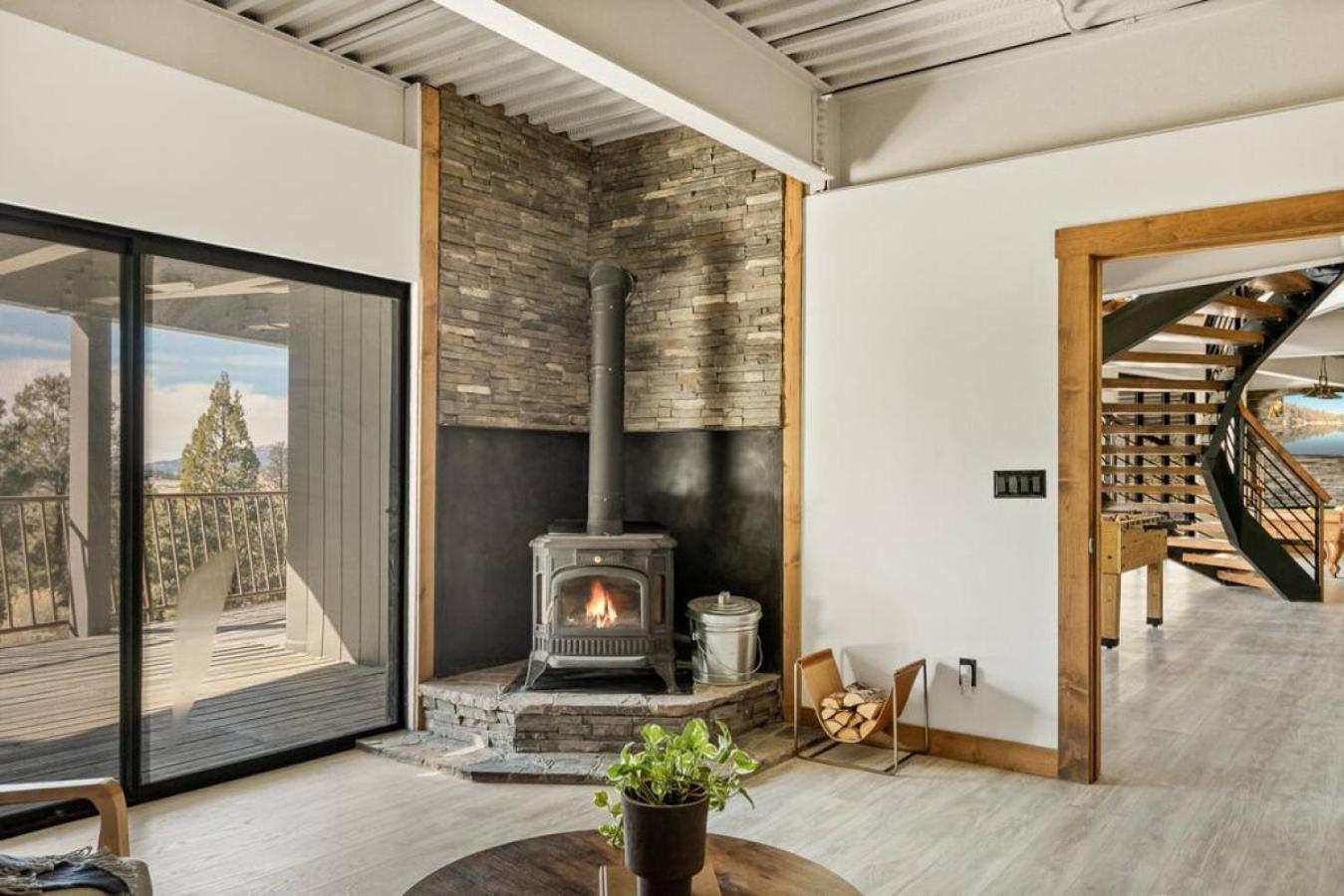 Steel Pine Lodge A Rustic Mountain Retreat Views Baldwin Lake Exterior foto